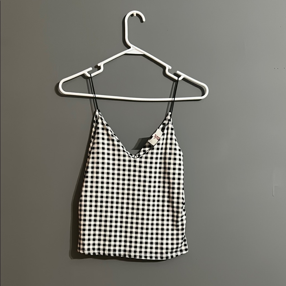 Gaze Black and White Fitted Crop Camisole